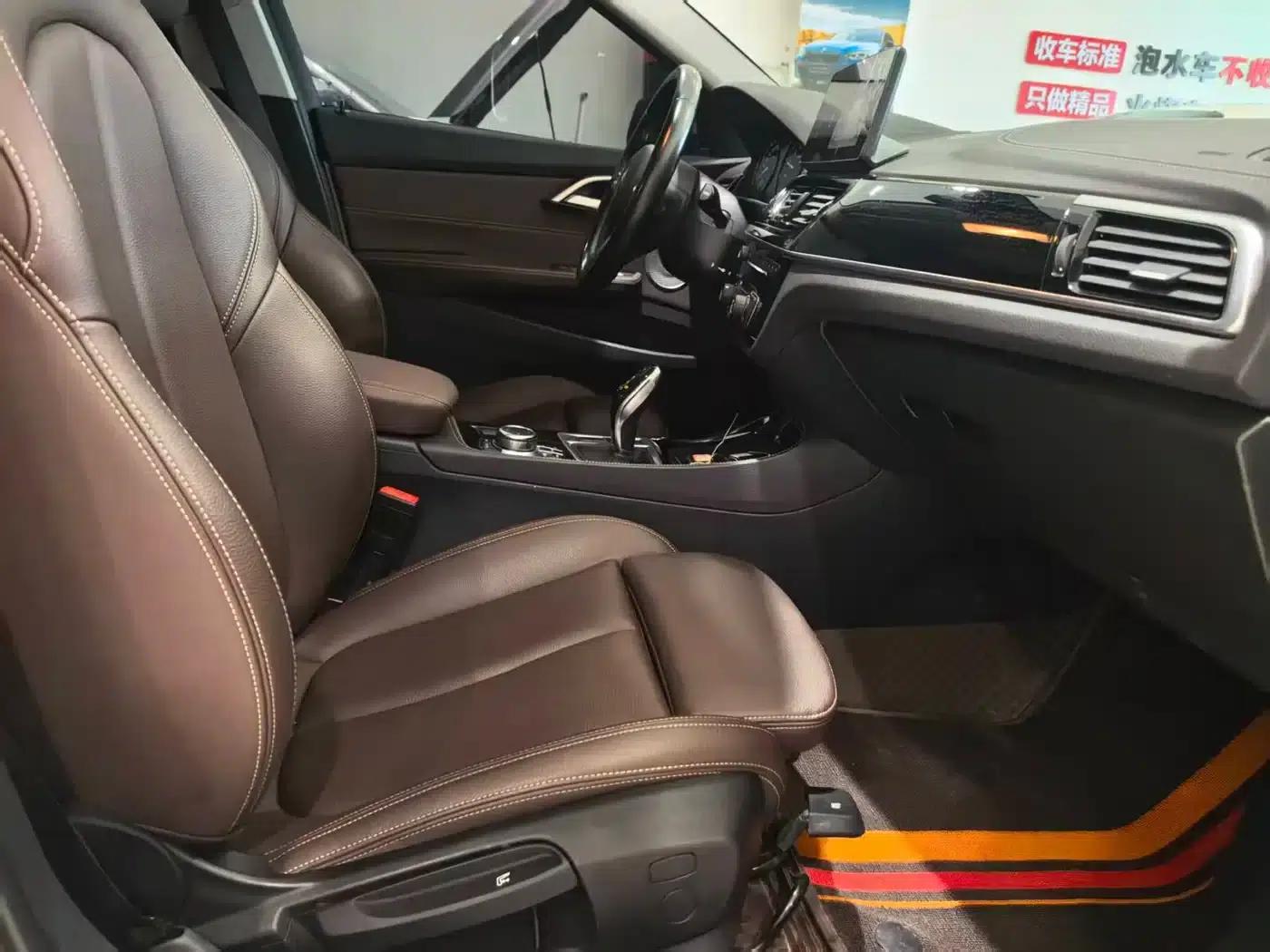 2023 BMW 1 Series 120i M Sport Edition — миниатюра 15