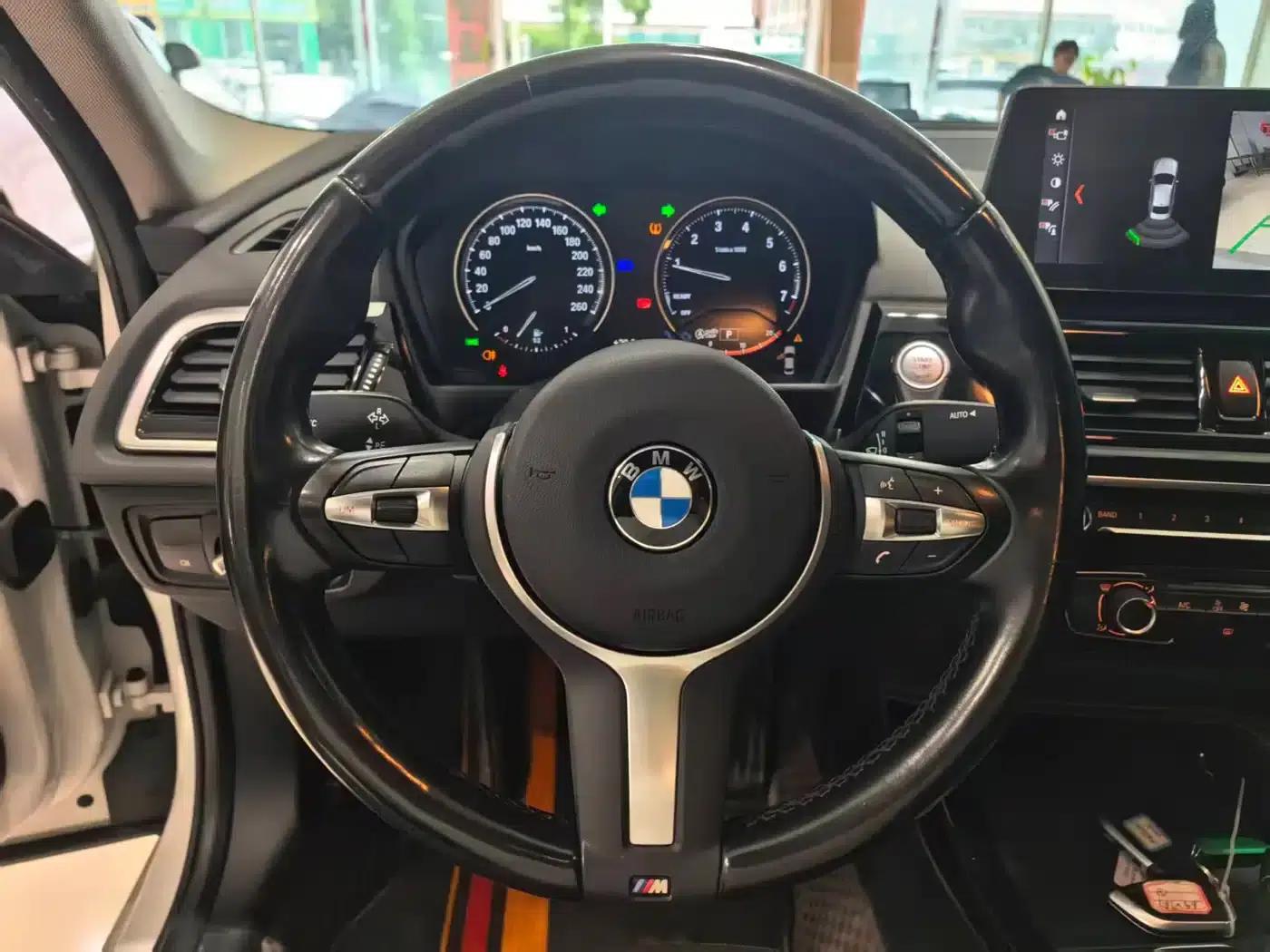 2023 BMW 1 Series 120i M Sport Edition — миниатюра 9