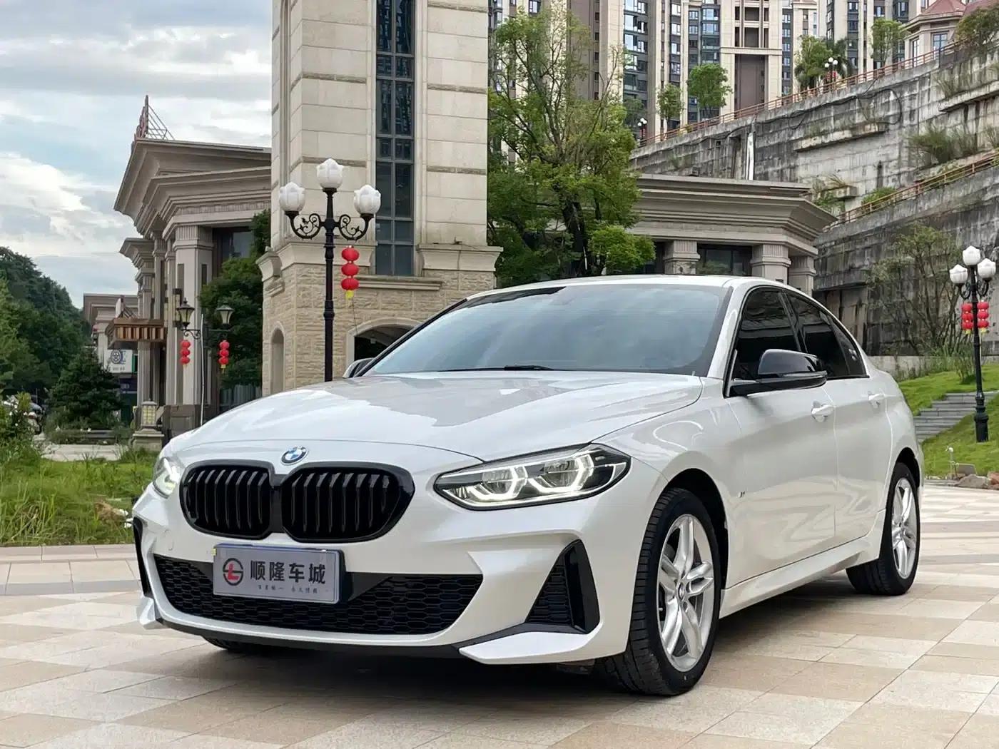 2023 BMW 1 Series 120i M Sport Edition — миниатюра 1