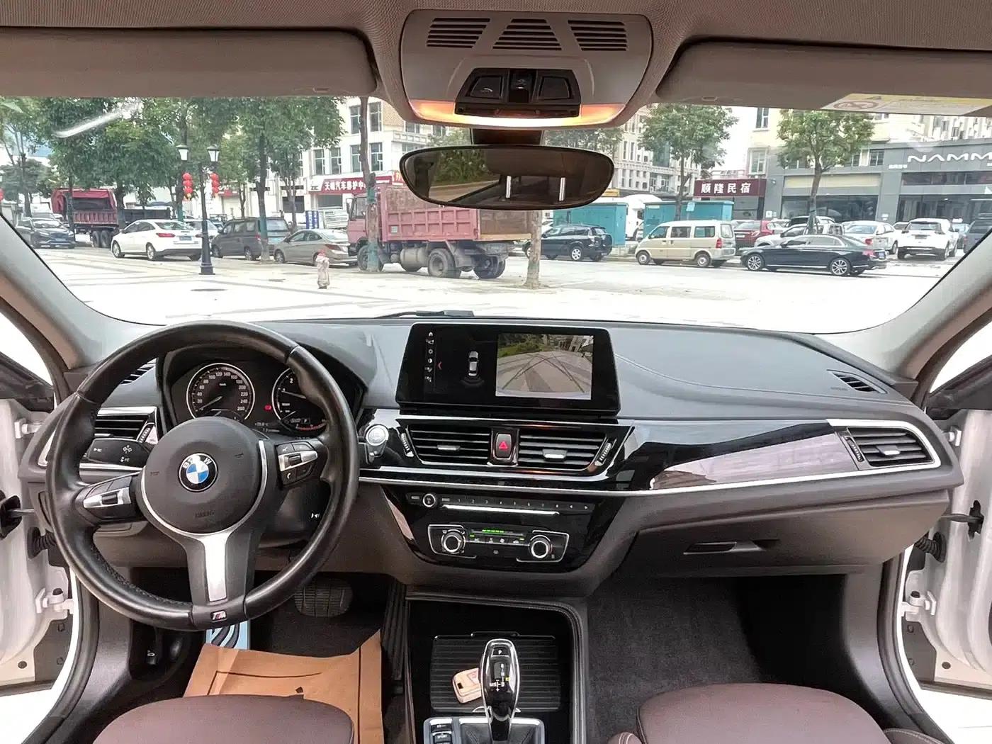 2023 BMW 1 Series 120i M Sport Edition — миниатюра 6