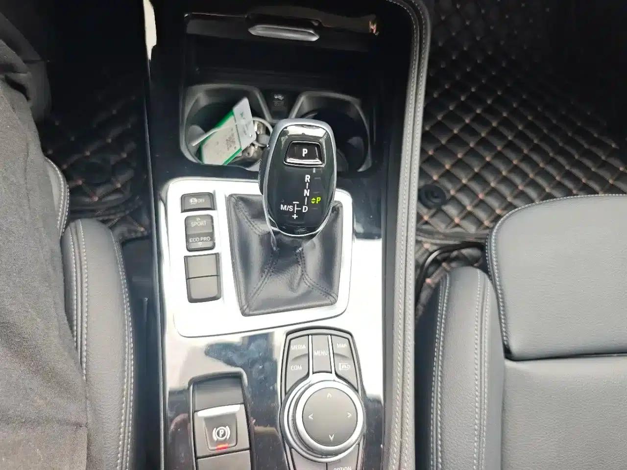 2022 BMW 1 Series 120i M Sport Shadow Edition — миниатюра 20