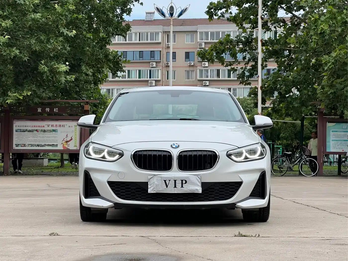 2019 BMW 1 Series 118i M Sport Package — миниатюра 2