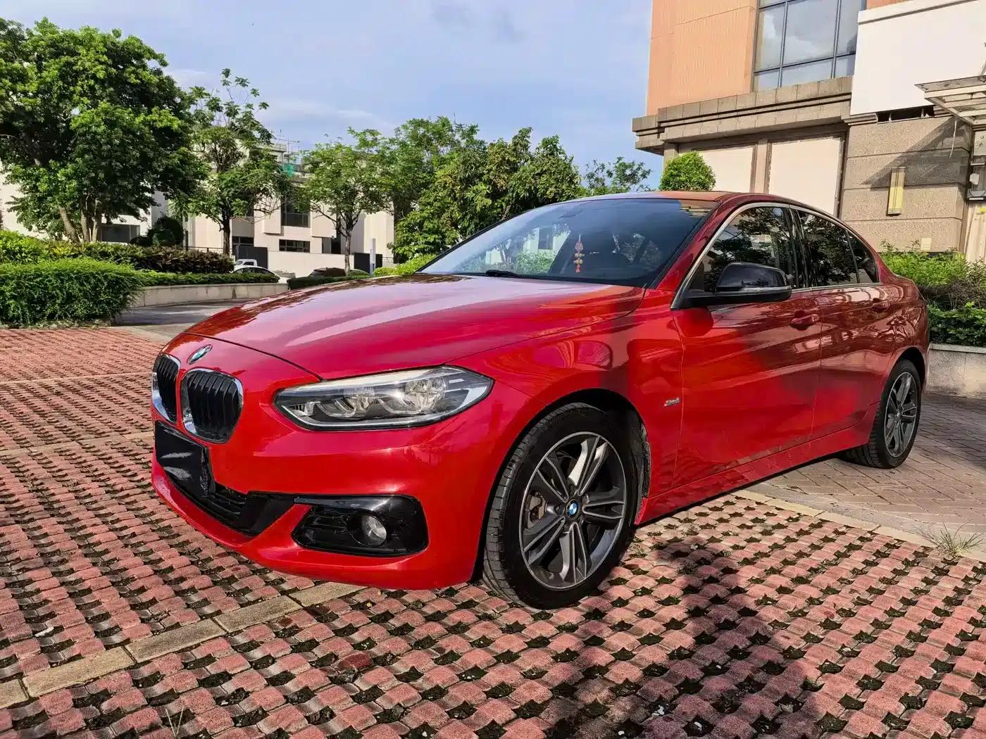 2017 BMW 1 Series 118i Sport — миниатюра 1