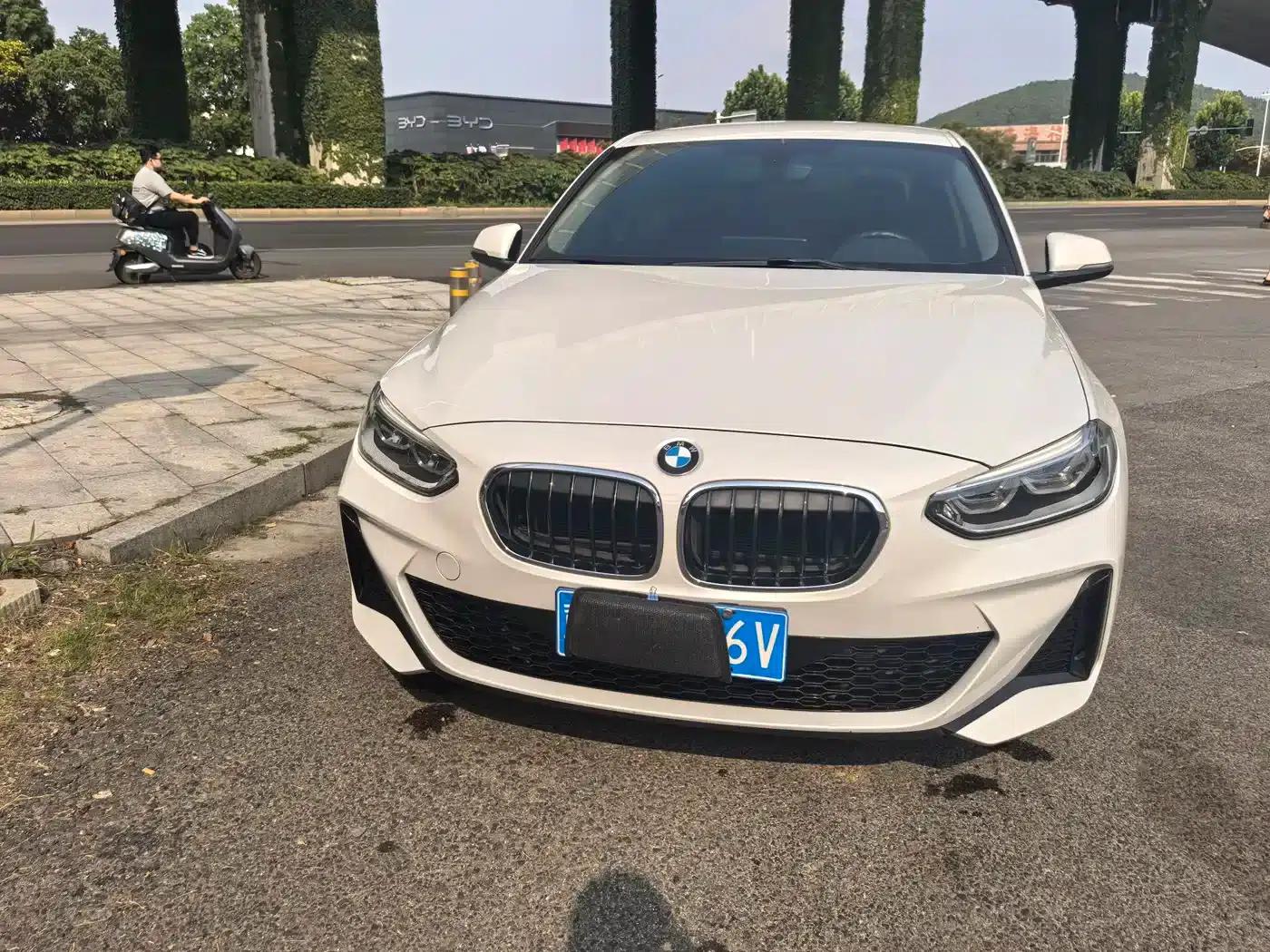 2023 BMW 1 Series 120i M Sport — миниатюра 8