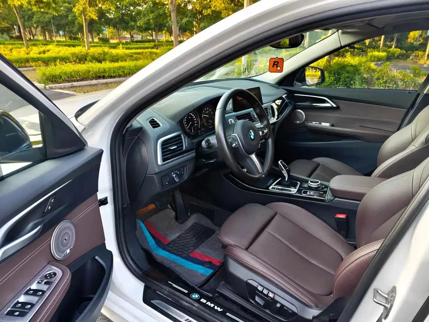 2020 BMW 1 Series 120i M Sport Package — миниатюра 4