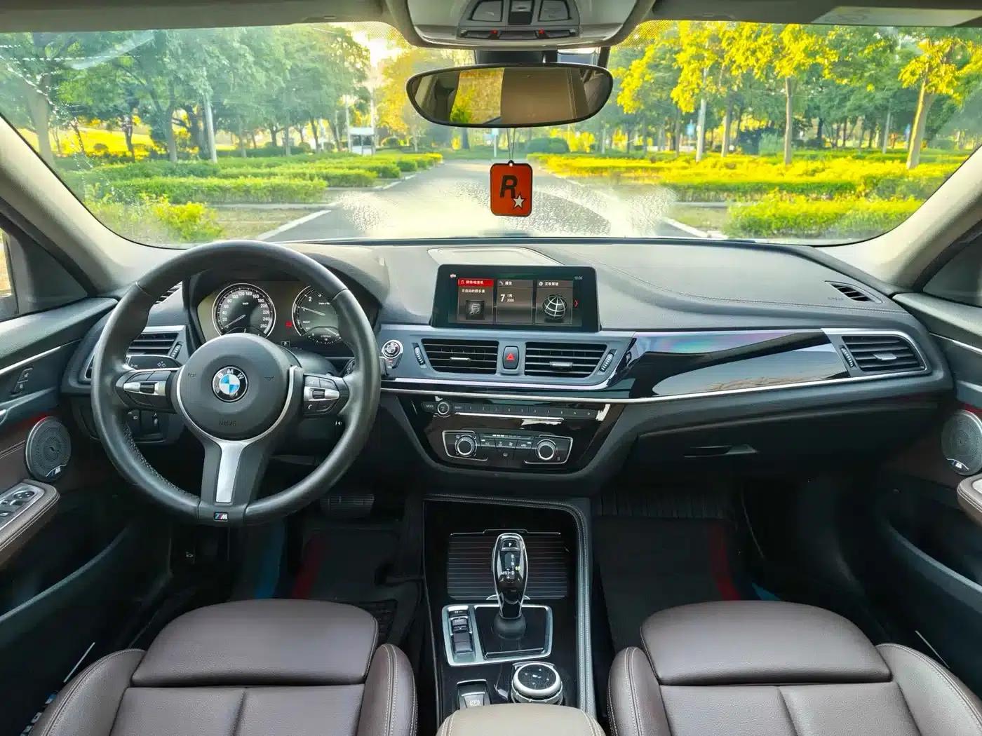 2020 BMW 1 Series 120i M Sport Package — миниатюра 6