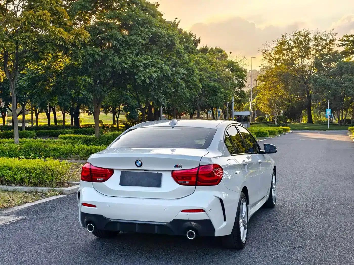 2020 BMW 1 Series 120i M Sport Package — миниатюра 9