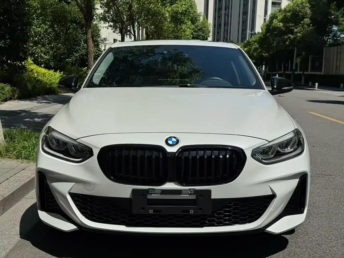 2022 BMW 1 Series 120i M Sport — миниатюра 2