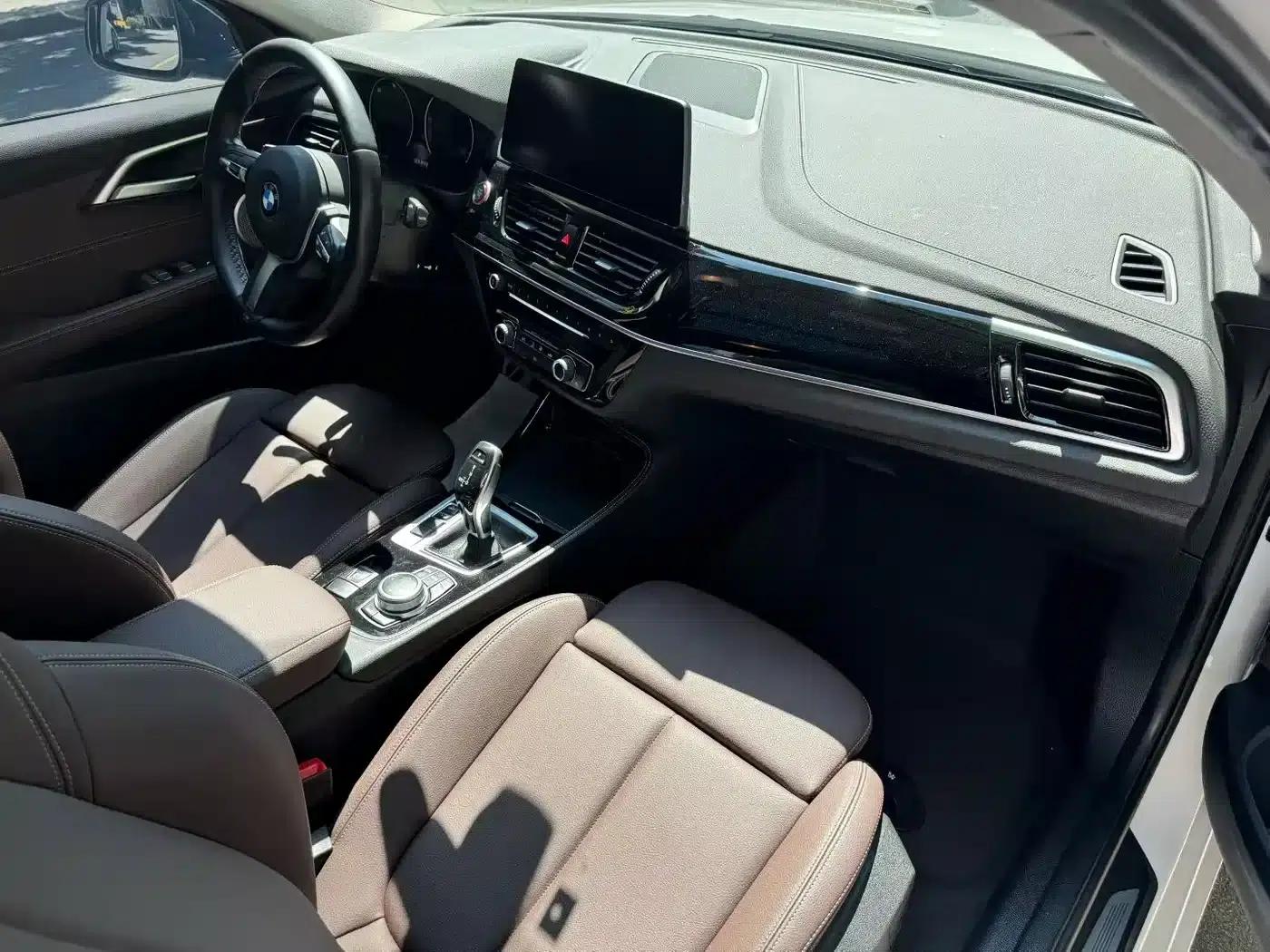 2022 BMW 1 Series 120i M Sport — миниатюра 6