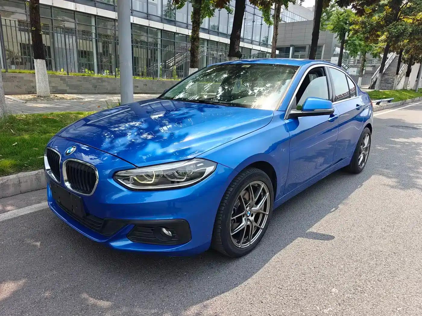 BMW 1 Series 2019 118i Fashion Edition — миниатюра 1