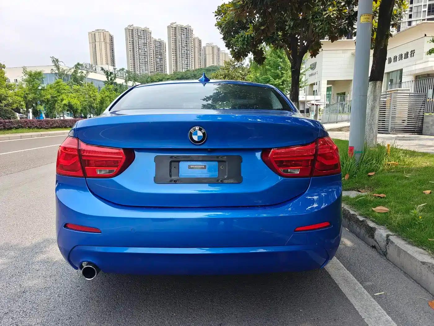 BMW 1 Series 2019 118i Fashion Edition — миниатюра 3