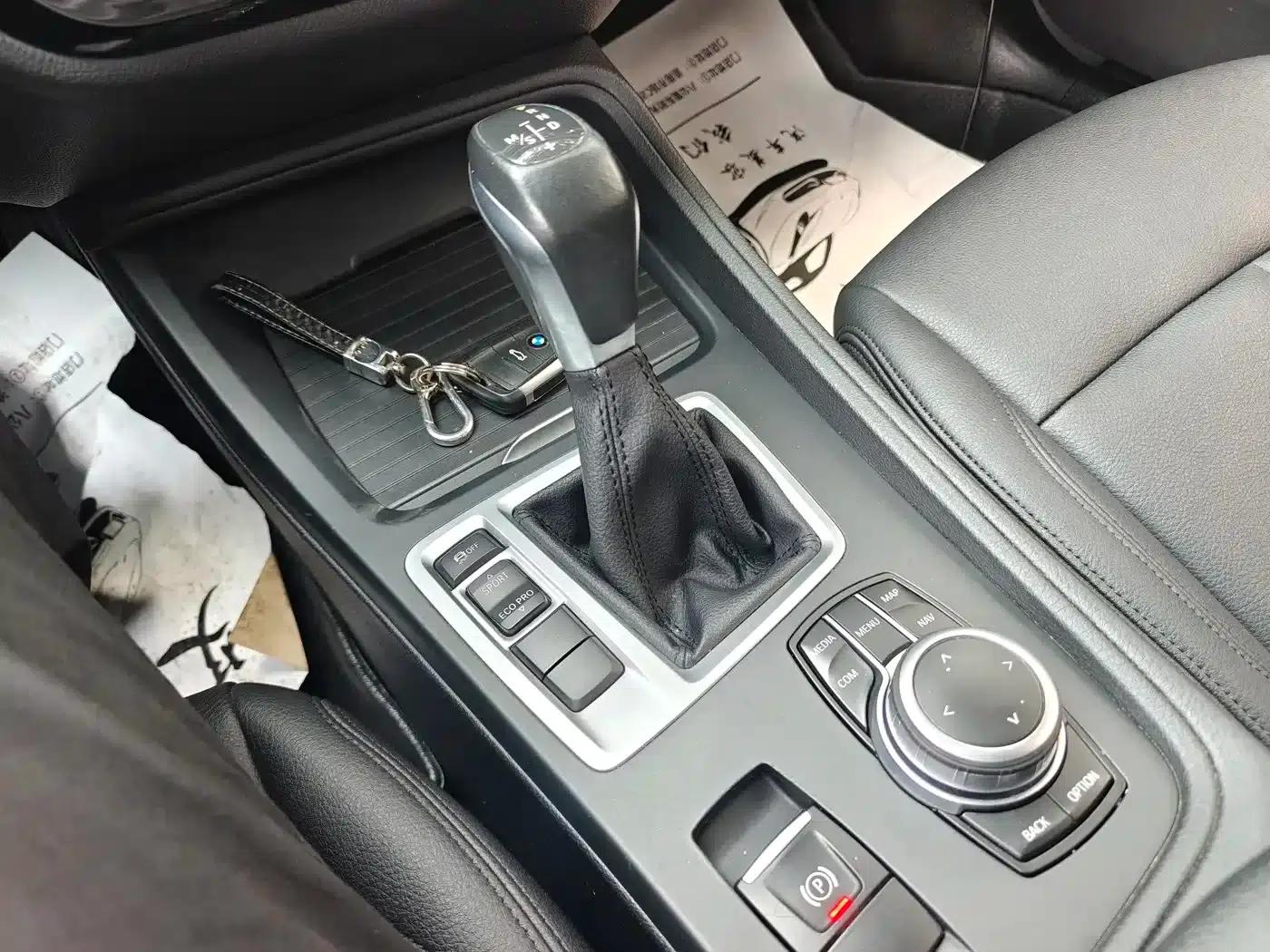 BMW 1 Series 2019 118i Fashion Edition — миниатюра 10