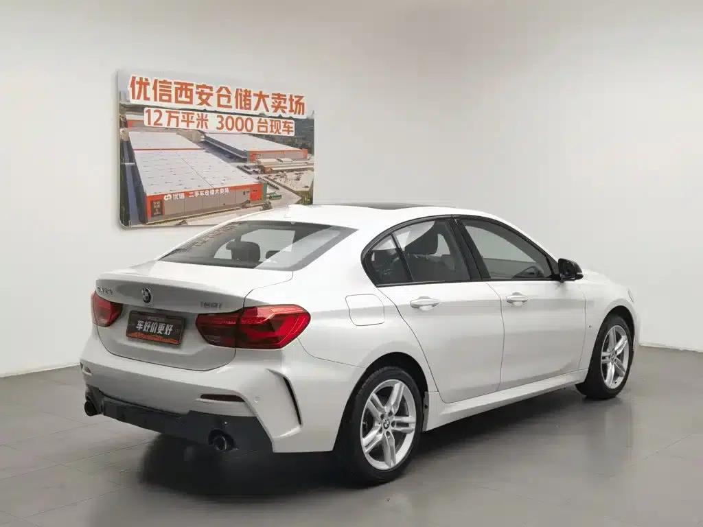 BMW 1 Series 2021 Facelift 120i M Sport Shadow Edition — миниатюра 2