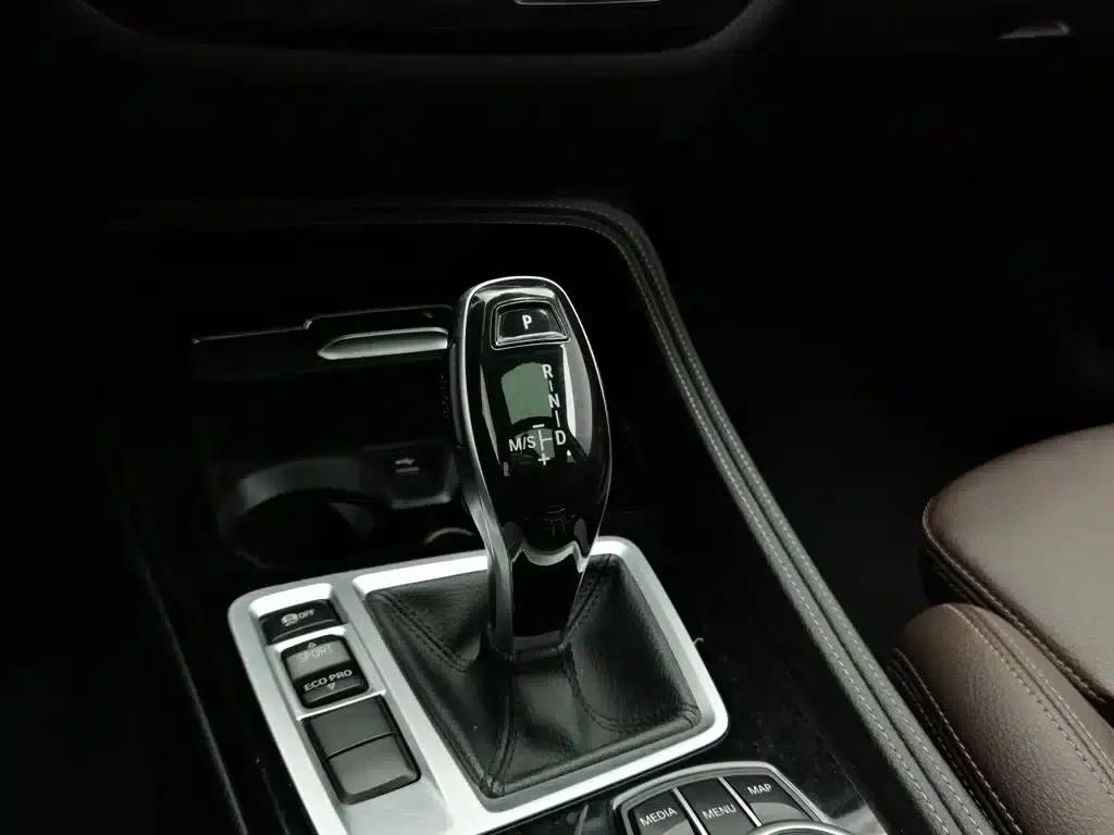 BMW 1 Series 2021 Facelift 120i M Sport Shadow Edition — миниатюра 13