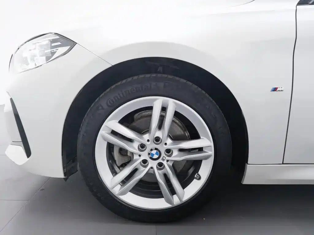 BMW 1 Series 2021 Facelift 120i M Sport Shadow Edition — миниатюра 17