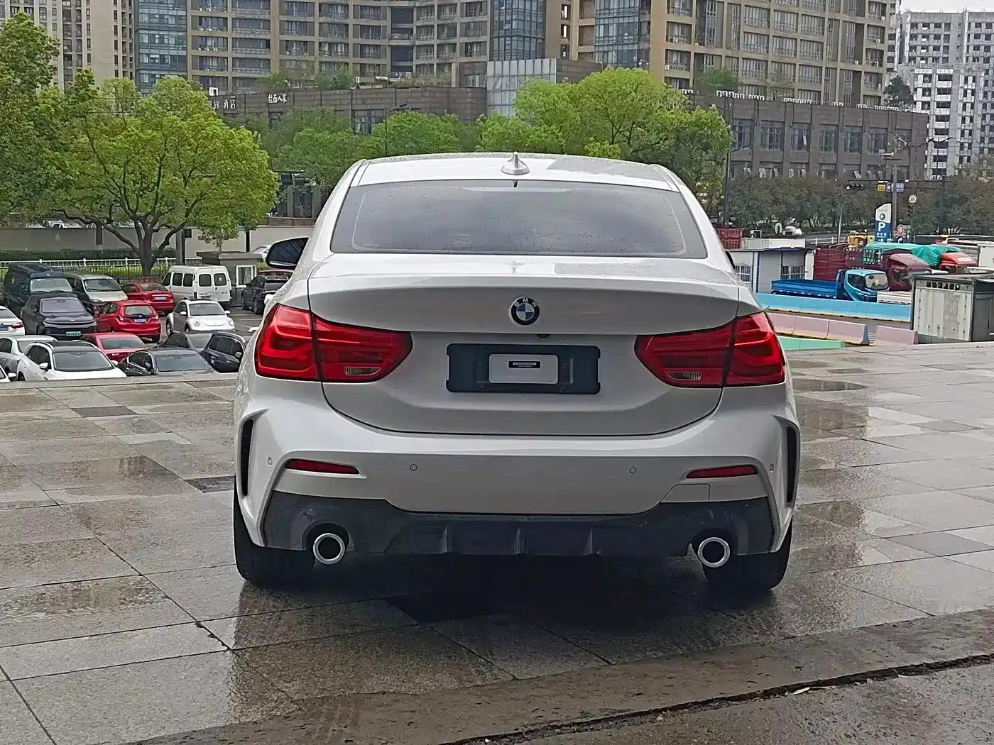 2023 BMW 1 Series 120i M Sport — миниатюра 7