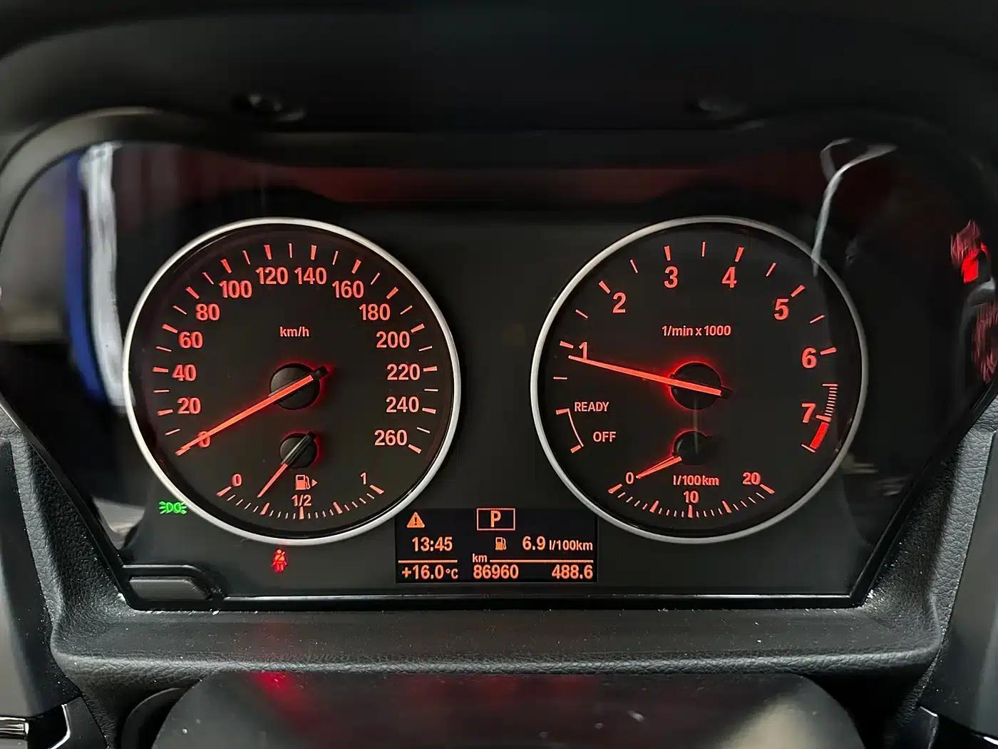 2017 BMW 1 Series 118i Design Package — миниатюра 17