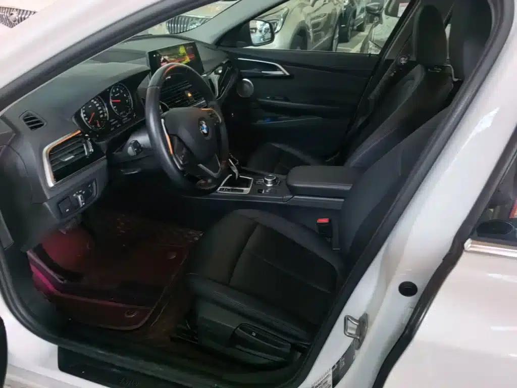 2023 BMW 1 Series 120i M Sport — миниатюра 15