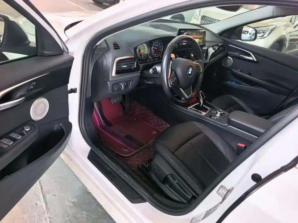 2023 BMW 1 Series 120i M Sport — миниатюра 16