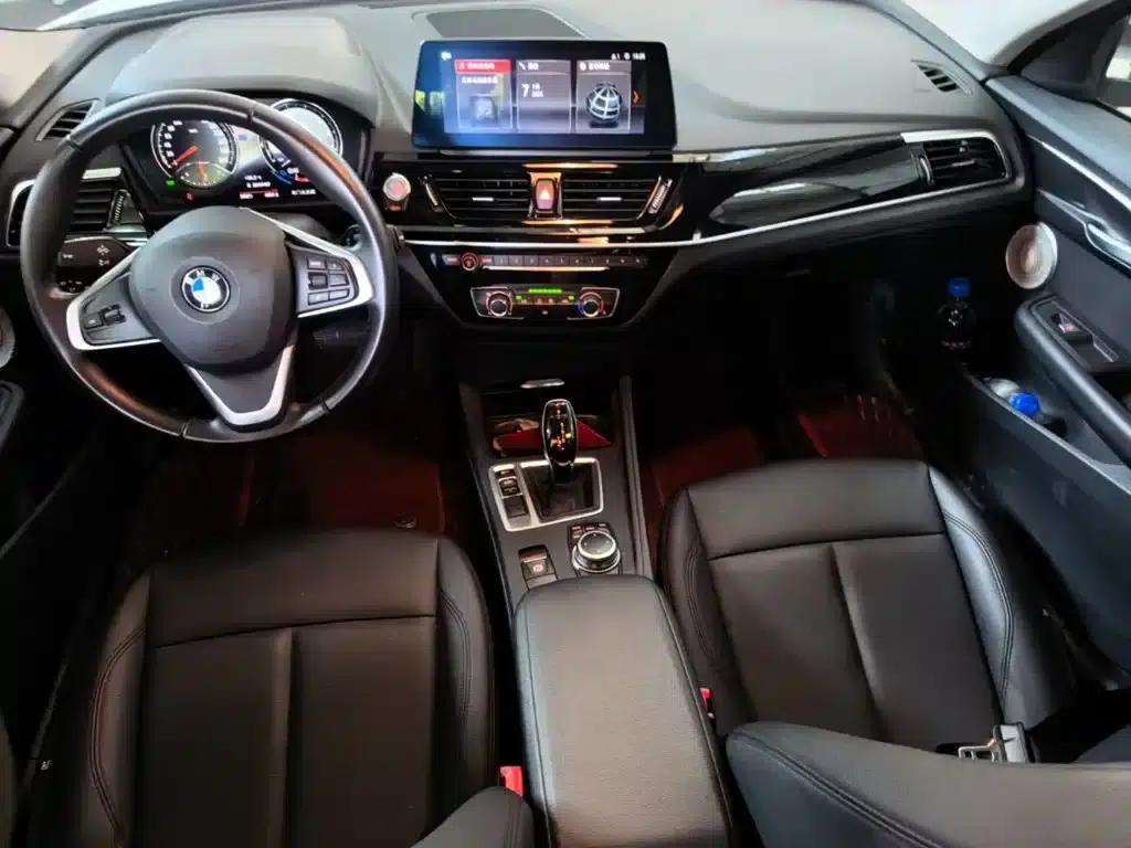 2023 BMW 1 Series 120i M Sport — миниатюра 10