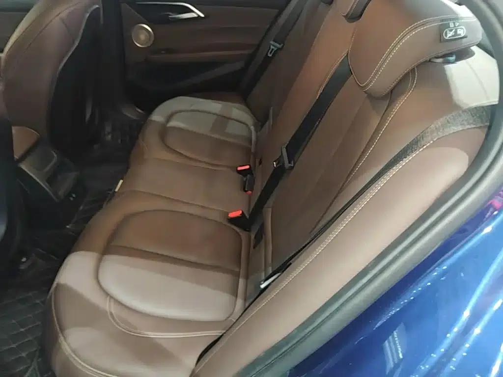 BMW 1 Series 2021 Facelift 120i M Sport Shadow Edition — миниатюра 17