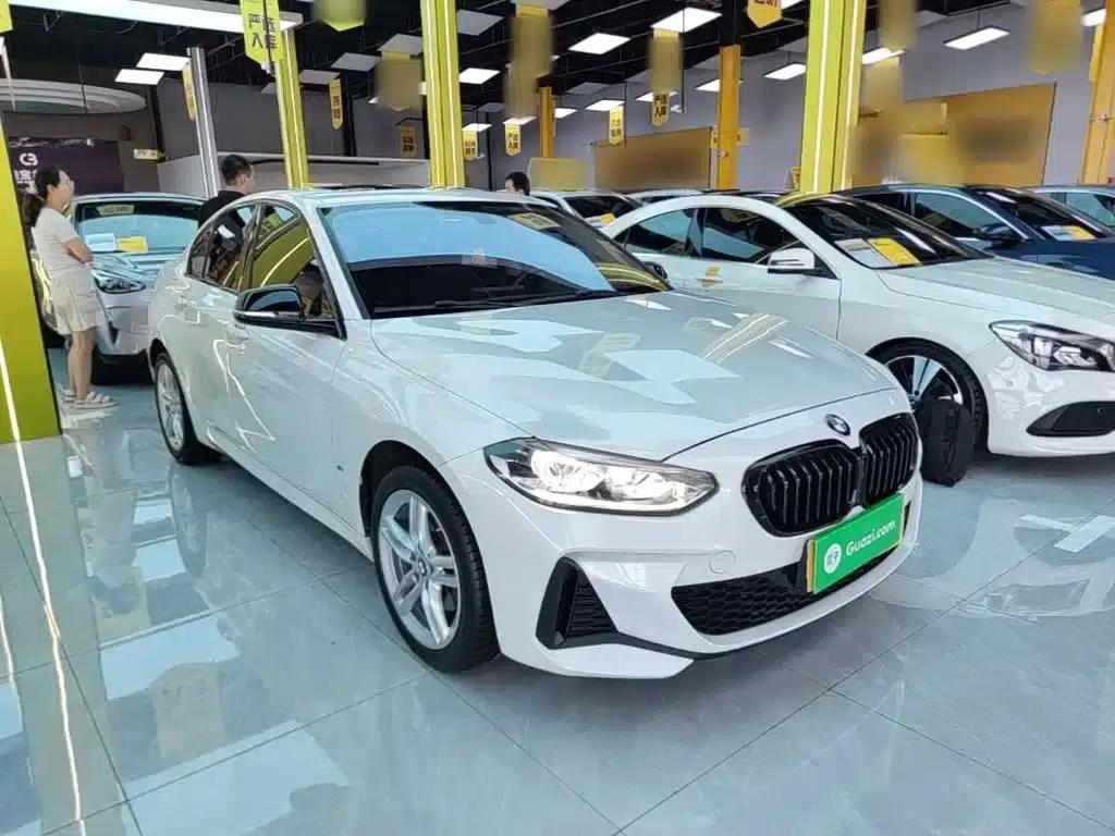 2021 BMW 1 Series 120i M Sport Shadow Edition — миниатюра 4