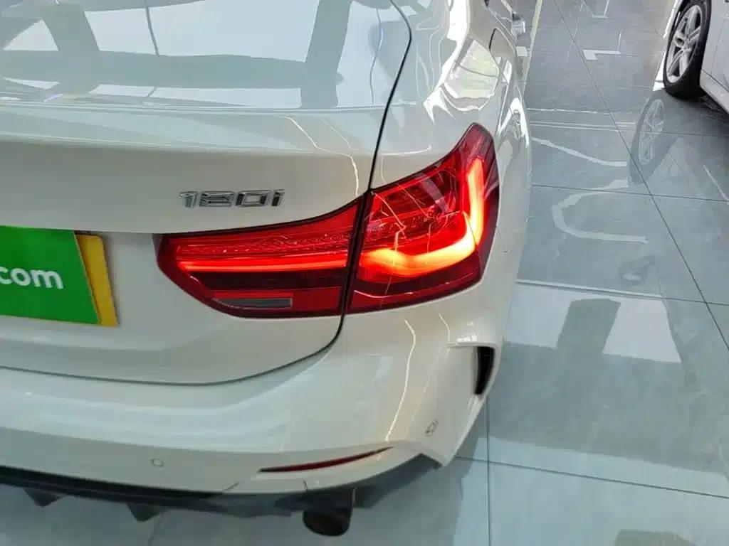 2021 BMW 1 Series 120i M Sport Shadow Edition — миниатюра 8
