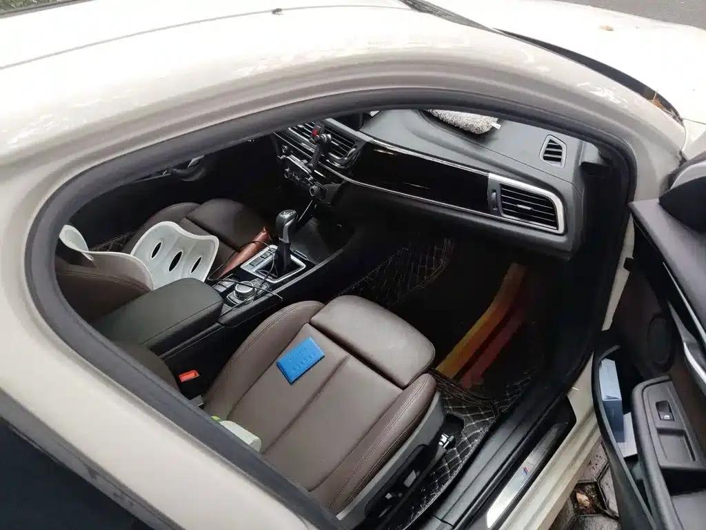 2019 BMW 1 Series 120i Leading M Sport Package — миниатюра 20