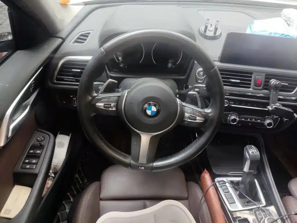 2019 BMW 1 Series 120i Leading M Sport Package — миниатюра 3