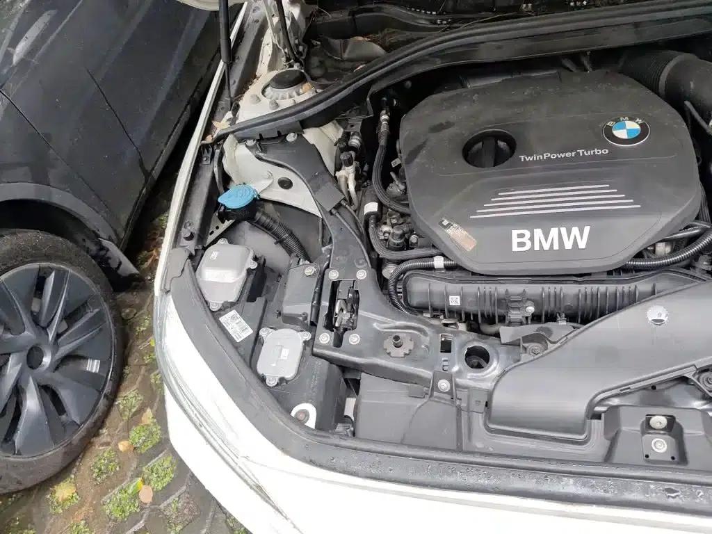 2019 BMW 1 Series 120i Leading M Sport Package — миниатюра 21