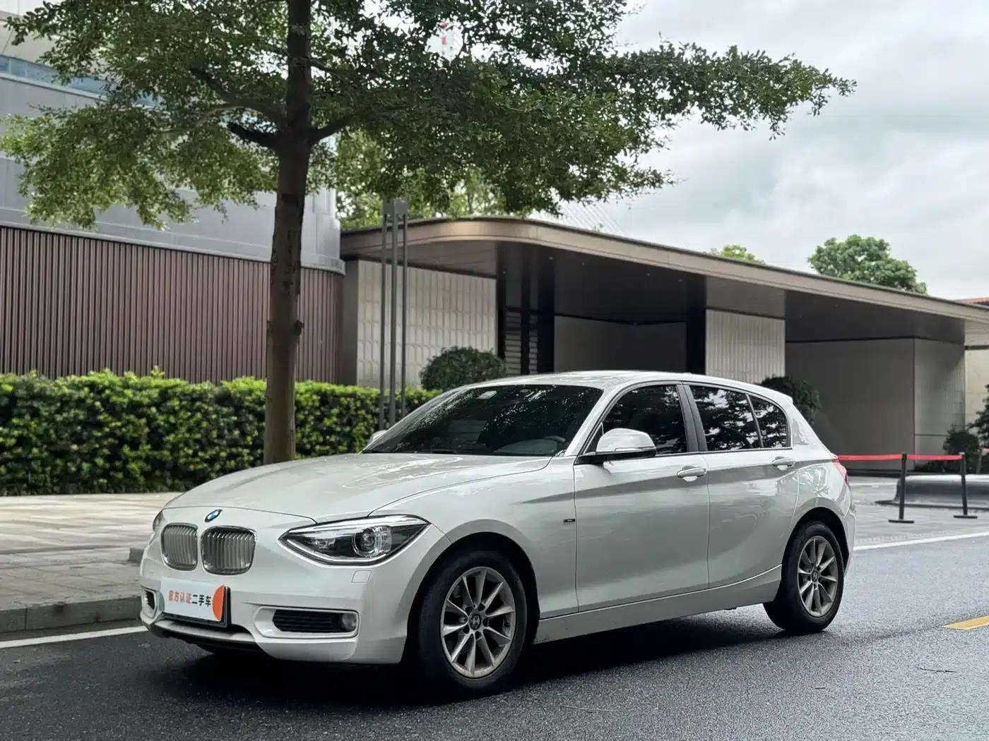 BMW 1 Series (Imported) 2013 Facelift 116i Leading Edition — миниатюра 1
