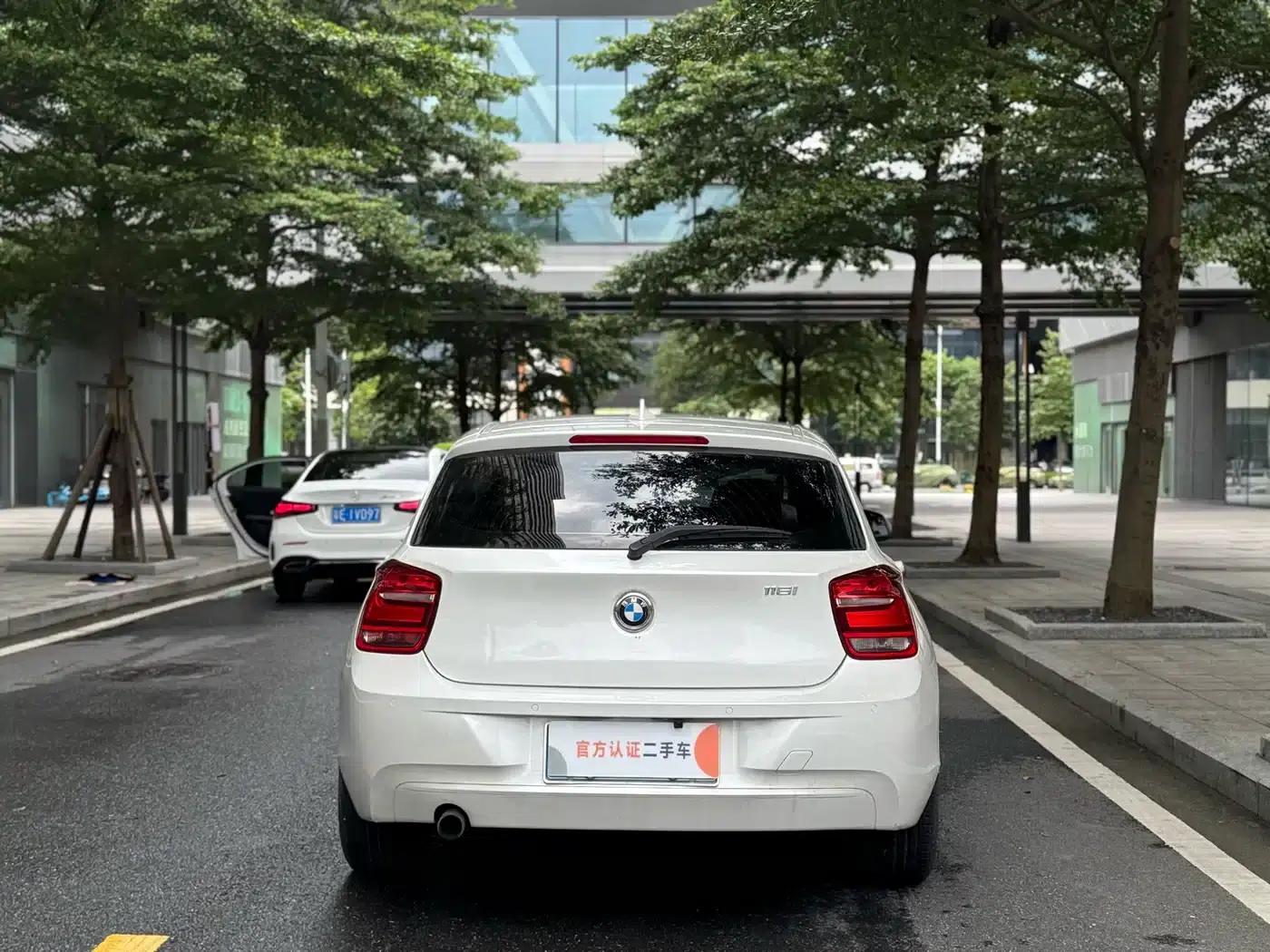 BMW 1 Series (Imported) 2013 Facelift 116i Leading Edition — миниатюра 5
