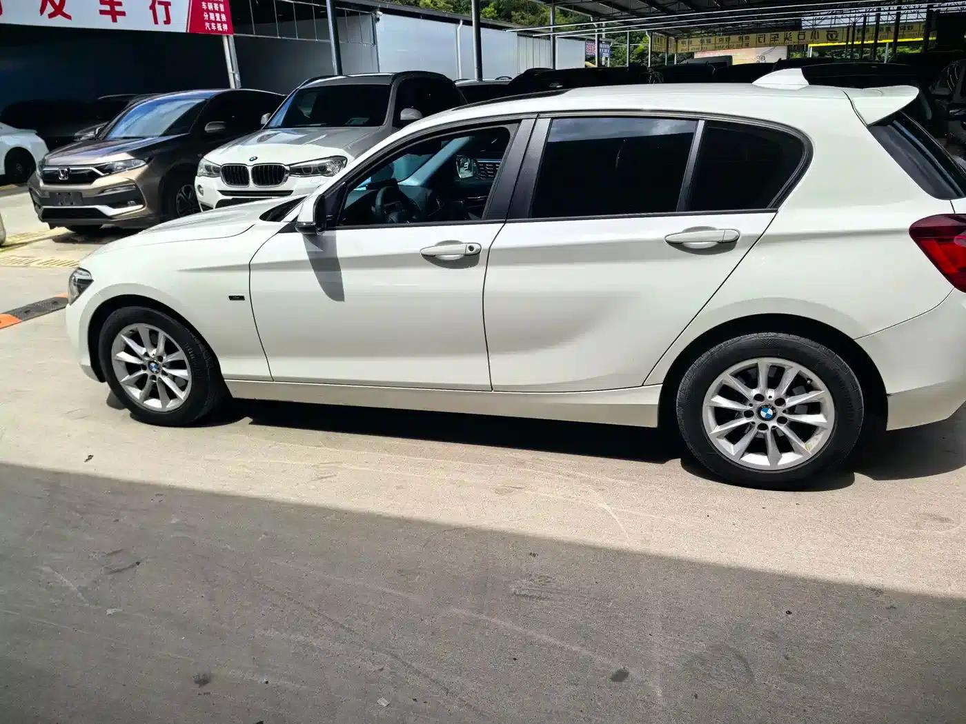 2013 BMW 1 Series (Imported) Facelift 116i Urban Edition — миниатюра 12