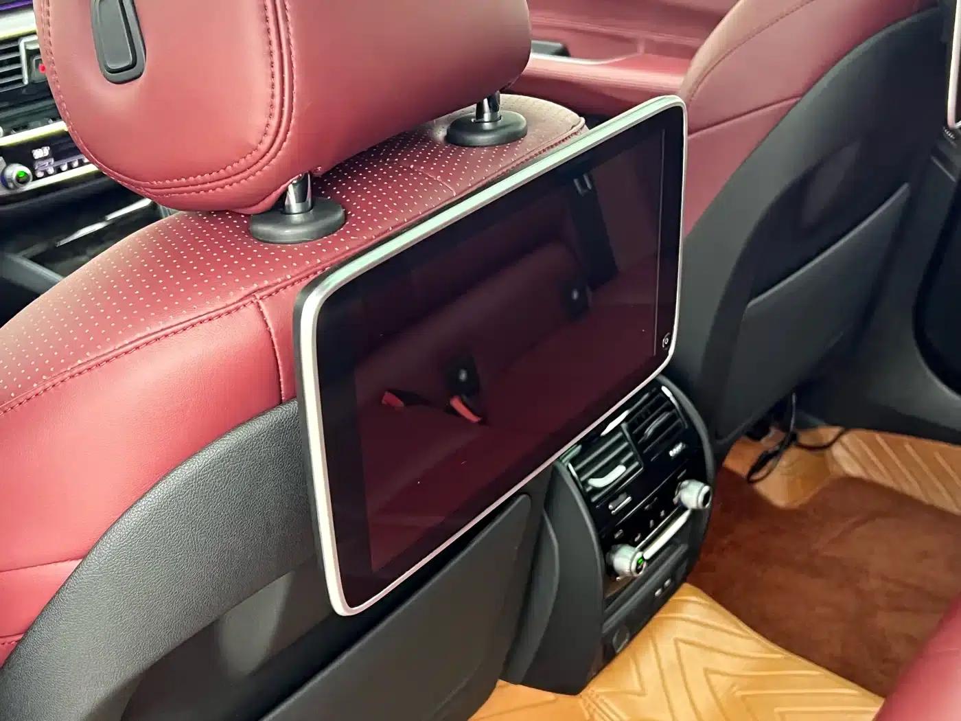 2021 BMW 6 Series GT 630i M Sport Package — миниатюра 10