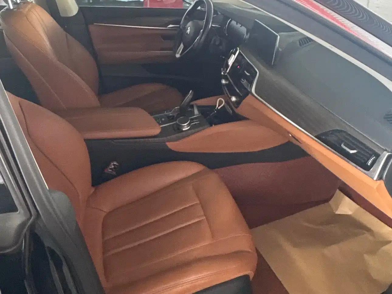 2018 BMW 6 Series GT 630i M Sport Package — миниатюра 14