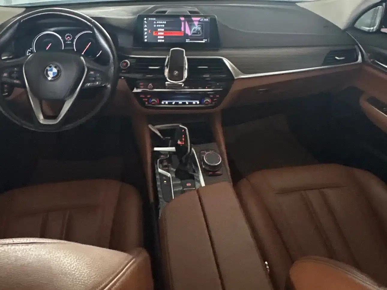 2018 BMW 6 Series GT 630i M Sport Package — миниатюра 6