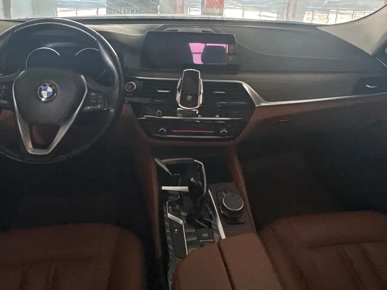 2018 BMW 6 Series GT 630i M Sport Package — миниатюра 8