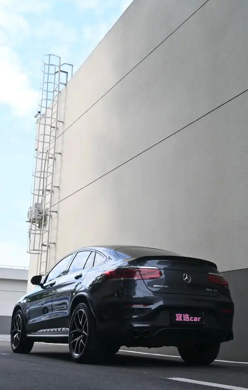 Mercedes-Benz GLC Coupe AMG 2022 AMG GLC 43 4MATIC Coupe SUV — миниатюра 5