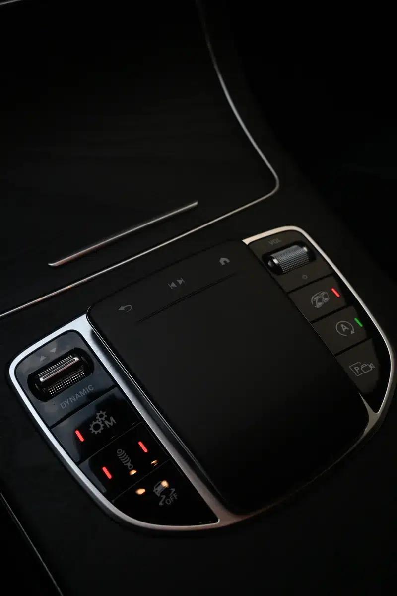 Mercedes-Benz GLC Coupe AMG 2022 AMG GLC 43 4MATIC Coupe SUV — миниатюра 10