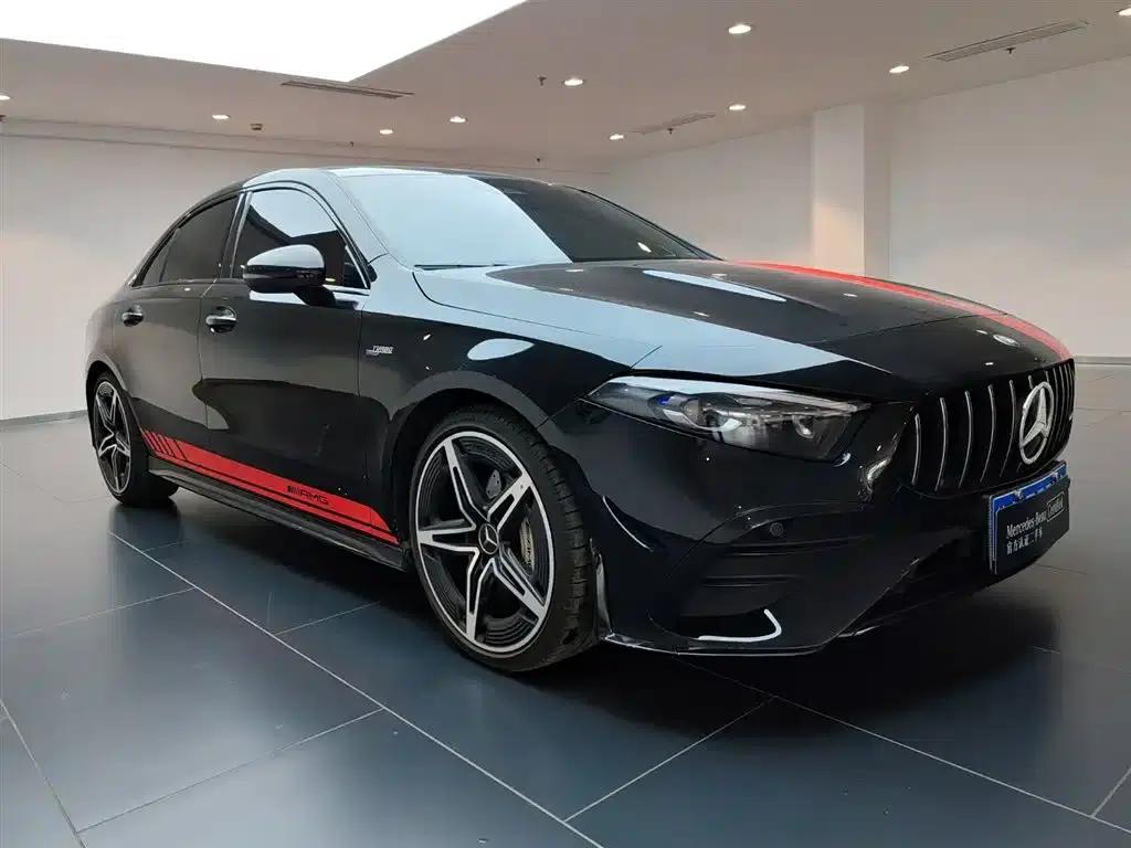 2025 Mercedes-Benz A-Class AMG A 35 L 4MATIC — миниатюра 2