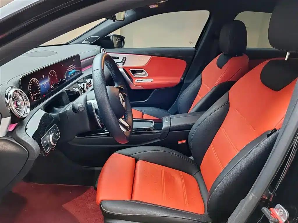 2025 Mercedes-Benz A-Class AMG A 35 L 4MATIC — миниатюра 12