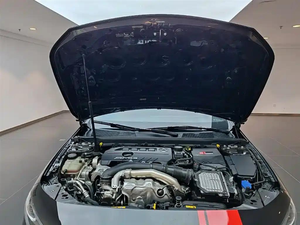 2025 Mercedes-Benz A-Class AMG A 35 L 4MATIC — миниатюра 17