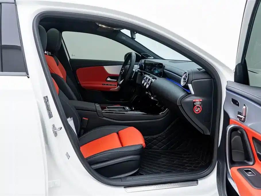 2024 Mercedes-Benz A-Class AMG Facelift AMG A 35 L 4MATIC — миниатюра 17