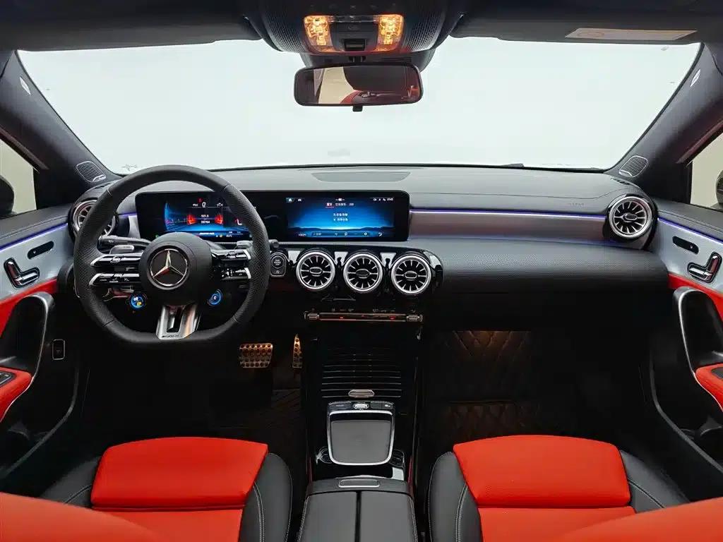 2024 Mercedes-Benz A-Class AMG Facelift AMG A 35 L 4MATIC — миниатюра 19