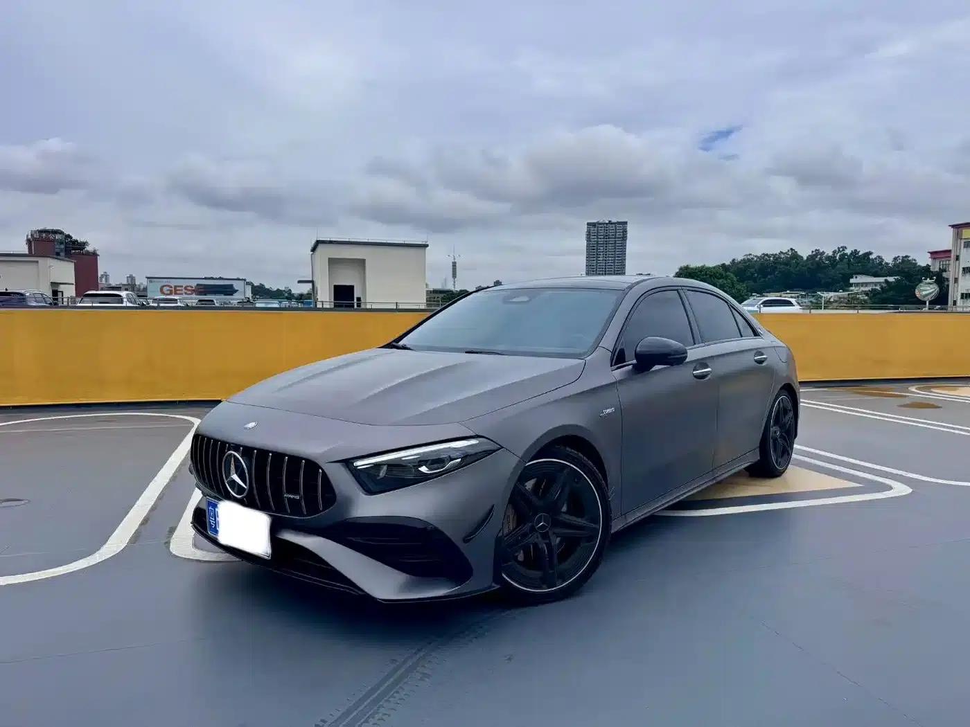 2024 Mercedes-Benz A-Class AMG A 35 L 4MATIC — миниатюра 1