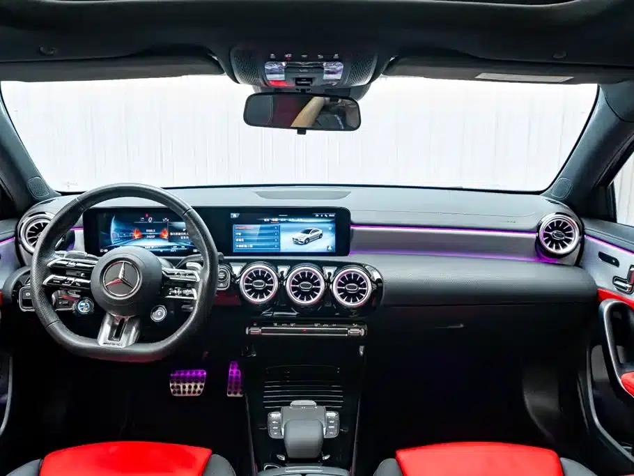 2024 Mercedes-Benz A-Class AMG A 35 L 4MATIC — миниатюра 13