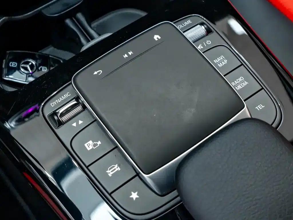 2024 Mercedes-Benz A-Class AMG A 35 L 4MATIC — миниатюра 18