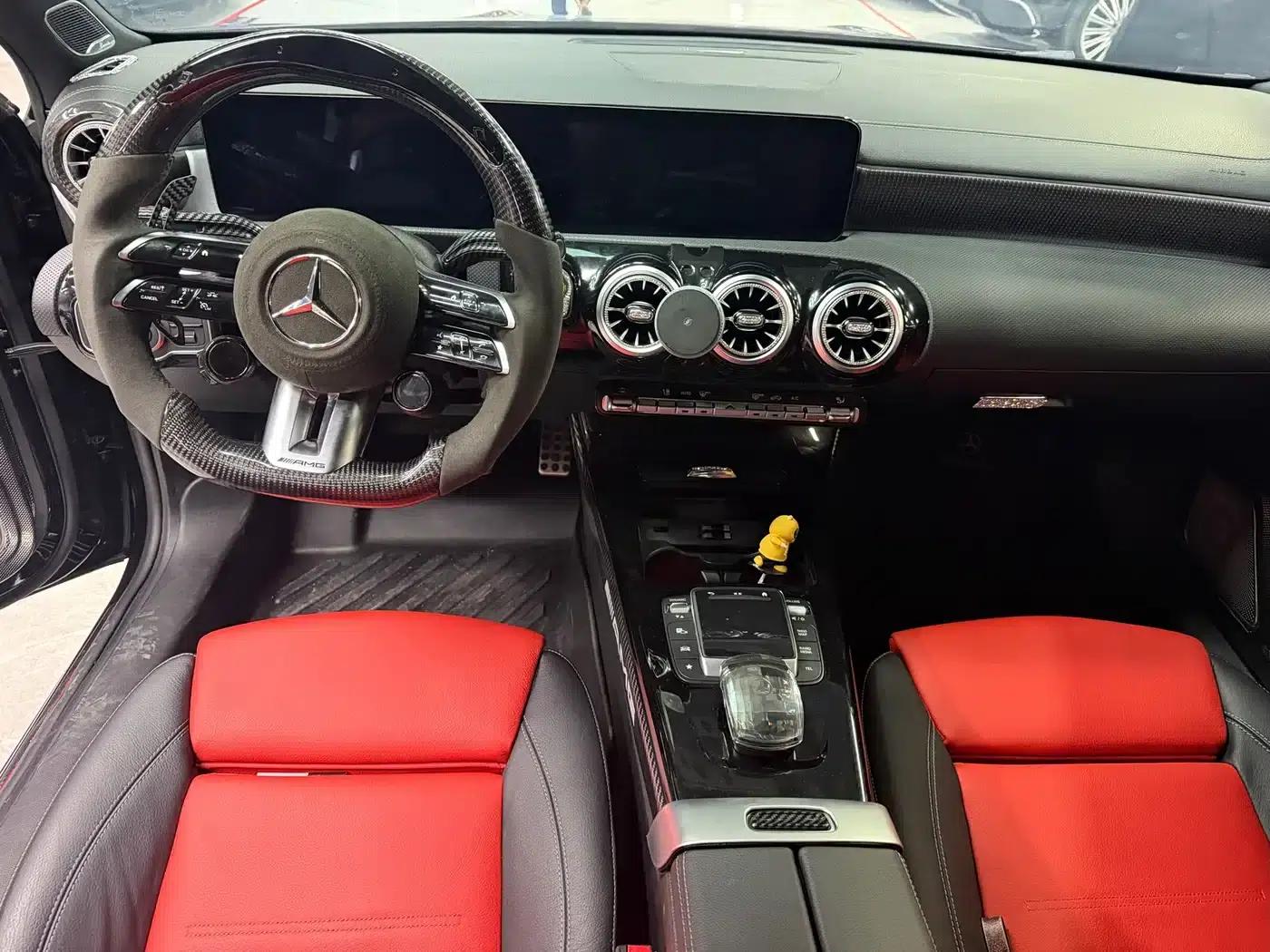 2024 Mercedes-Benz A-Class AMG A 35 L 4MATIC — миниатюра 4