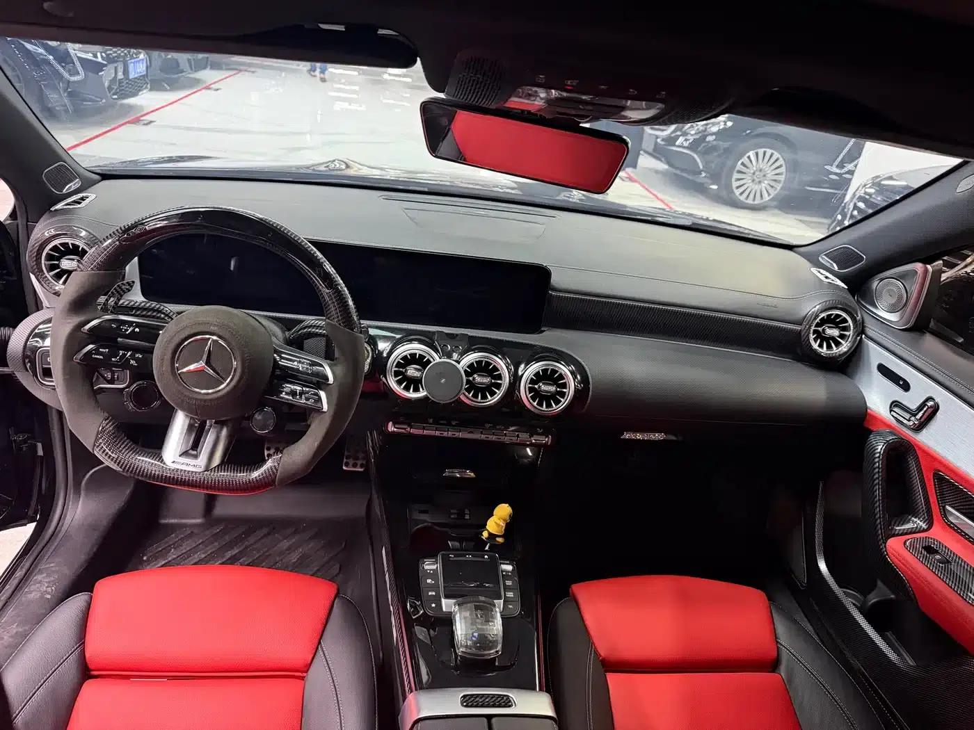 2024 Mercedes-Benz A-Class AMG A 35 L 4MATIC — миниатюра 8
