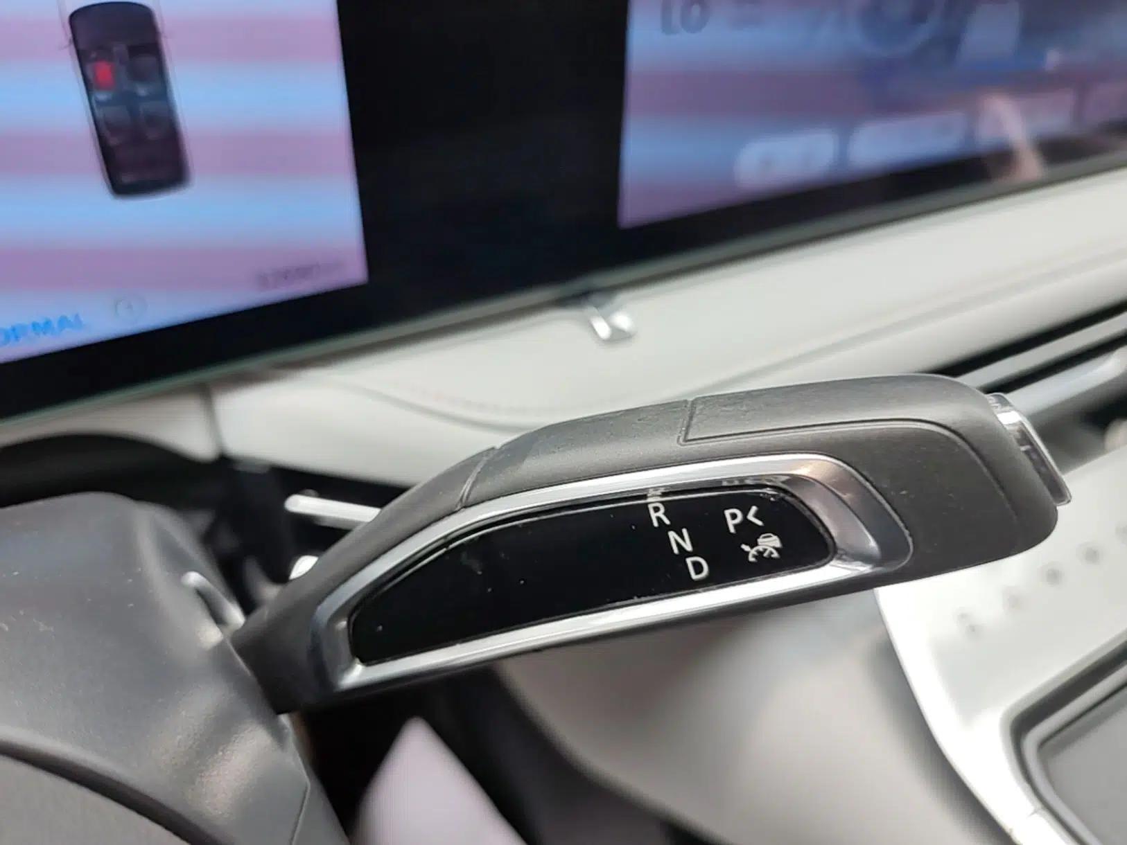 SAIC MAXUS Dajia 7 2024 Super Hybrid Ultra-Long Range Flagship Edition — миниатюра 21